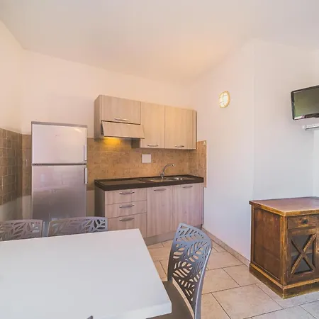 Hotel apartamentowy Rosi *