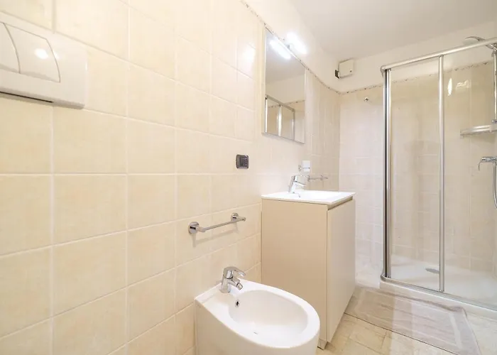 Rosi Aparthotel 3*