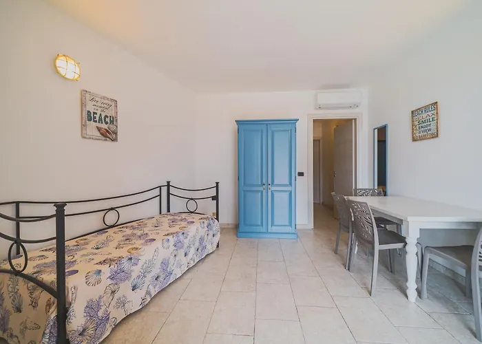 Rosi Aparthotel