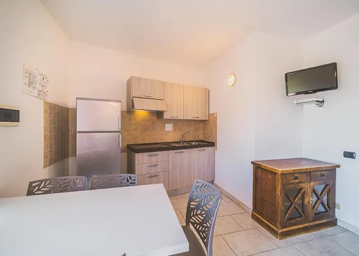 Aparthotel Rosi 3*